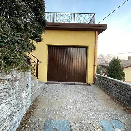 Dom wakacyjny Assunta Premeno